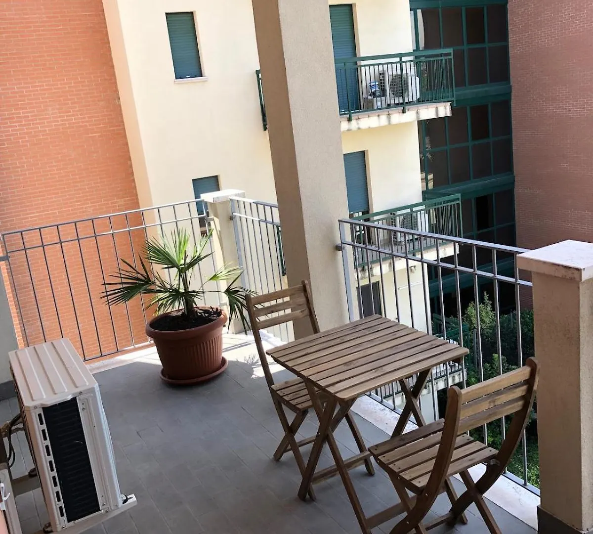 Gabriele Apartment With Private Garage بريشا
