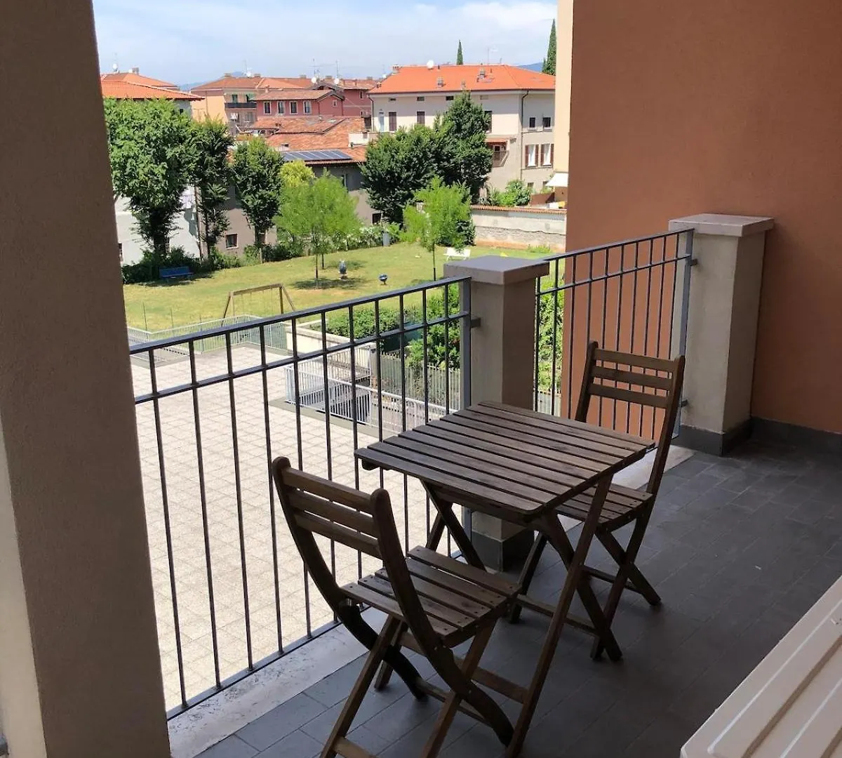 Gabriele Apartment With Private Garage بريشا
