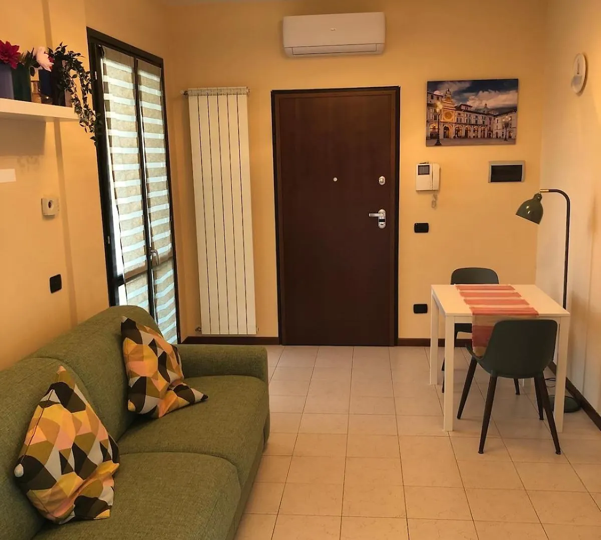 Gabriele Apartment With Private Garage Μπρέσια